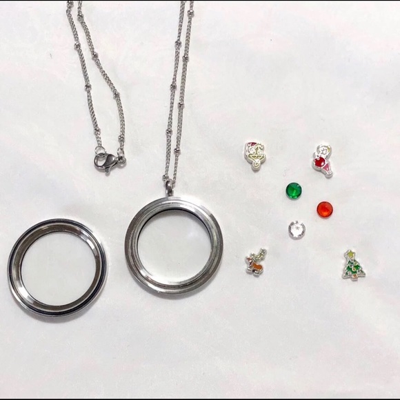 The Grinch Themed Waterproof Locket - Picture 4 of 8